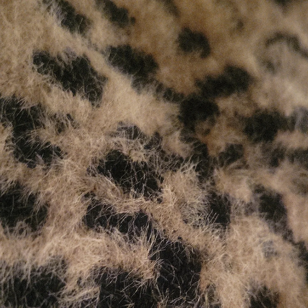 Beige and Black Patterned Rug - Picture 4 of 5